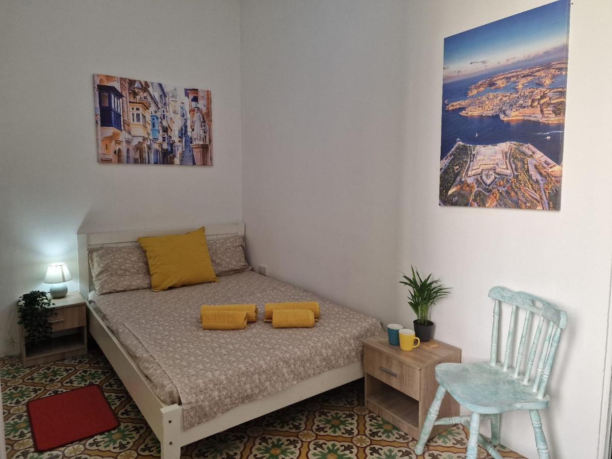 New Cosy & Bright Studio Apartment In Sliema Gzira Buitenkant foto